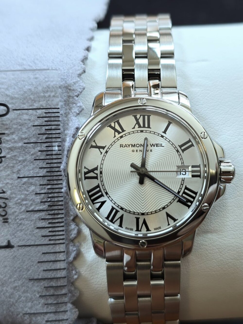 Raymond Weil Women's Watch, $1050 MSRP, Swiss, Silver, 28mm, Tango 5391-ST-00659 - Picture 3 of 10